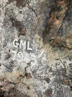 Grand Amour tenant une corne d'abondance, image 3/3