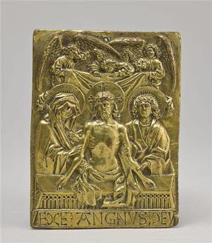 Plaquette : Christ au tombeau entre la Vierge et saint jean