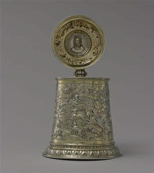 Chope à décor de scènes de chasse, image 8/11