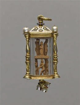 Pendentif en forme de lanterne : scènes de la Passion, image 4/7