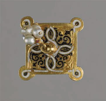 Pendentif en forme de lanterne : scènes de la Passion, image 5/7