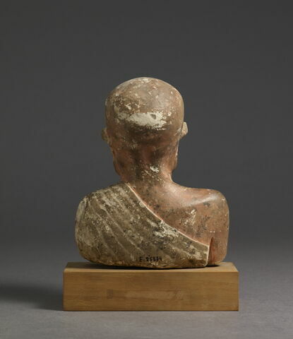 statue, image 9/12