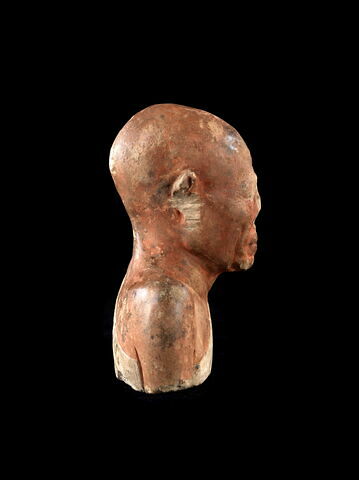 statue, image 2/12