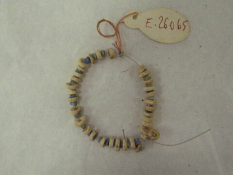 collier ; perle