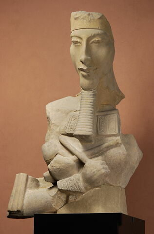 Buste d'Akhénaton, image 15/22