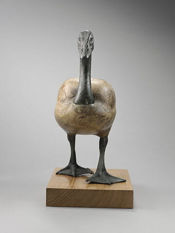 statue, image 4/13