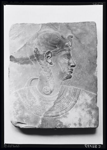 modèle de sculpteur  ; relief mural, image 5/5