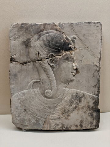 modèle de sculpteur  ; relief mural