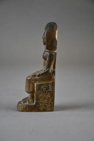 statue, image 2/3