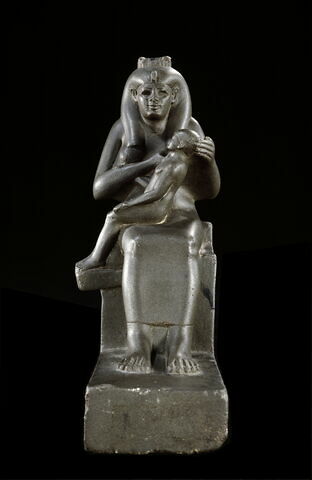 figurine d'Isis allaitant, image 5/5