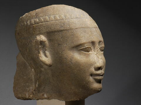 statue, image 7/7