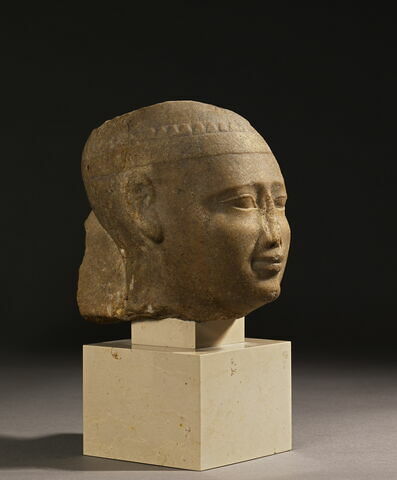 statue, image 5/7