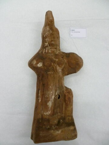 figurine de femme au tambourin, image 2/3