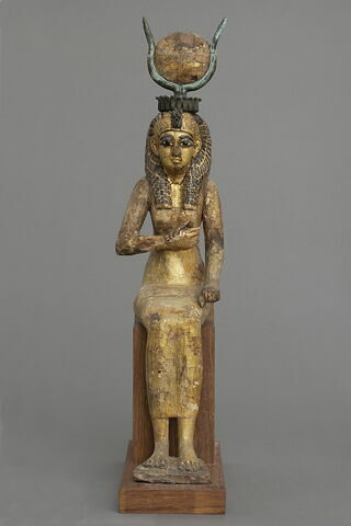 figurine d'Isis allaitant