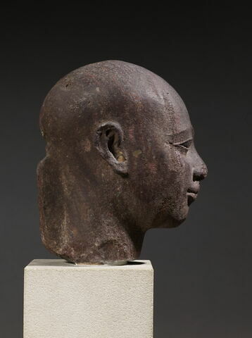 statue, image 5/10