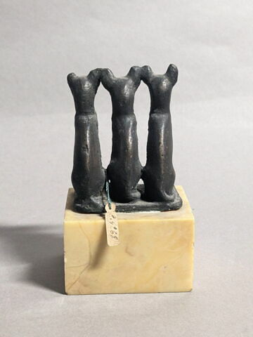 figurine, image 2/4