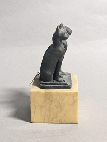 figurine, image 3/4
