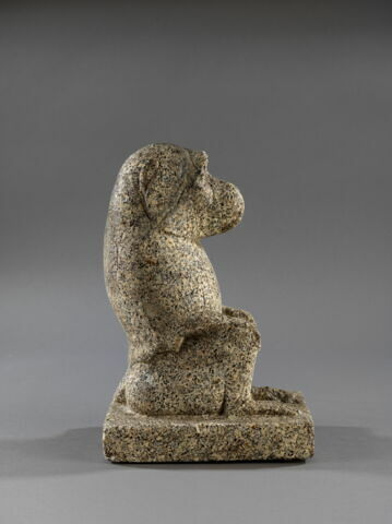 statue, image 5/8