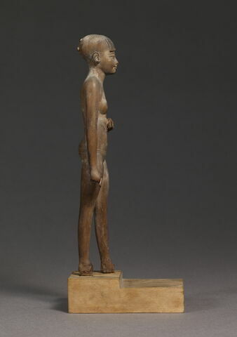 statue, image 3/8