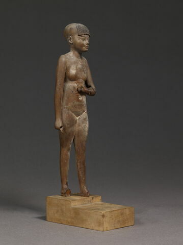statue, image 4/8