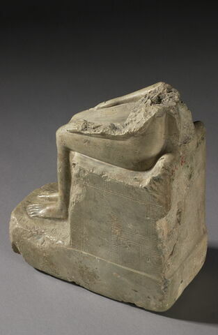 statue, image 7/8