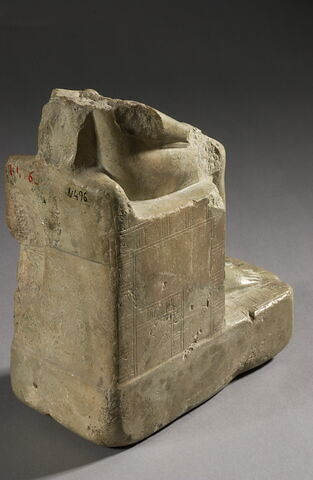 statue, image 8/8