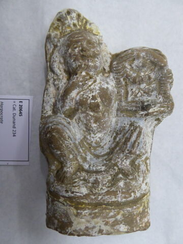 figurine d'Harpocrate naophore