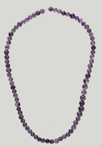 collier ; perles ; perle sphérique