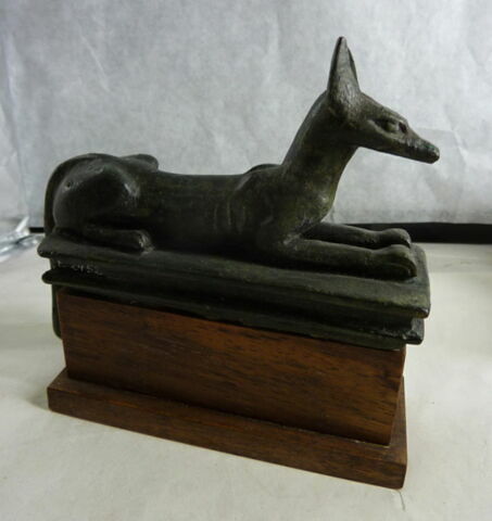 figurine