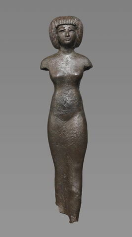 statue, image 3/18