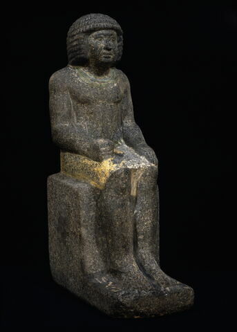statue, image 2/15