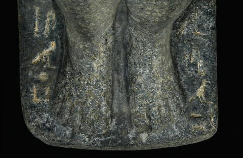 statue, image 12/15