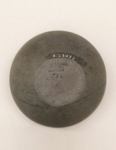 coupelle à lèvre surélevée, image 3/3