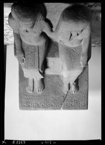 statue de couple, image 24/24
