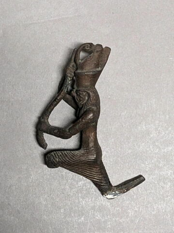 figurine, image 2/2