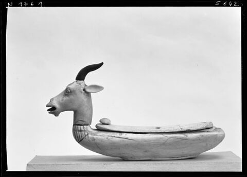 boîte à fard ; couvercle de boîte pivotant, image 7/7