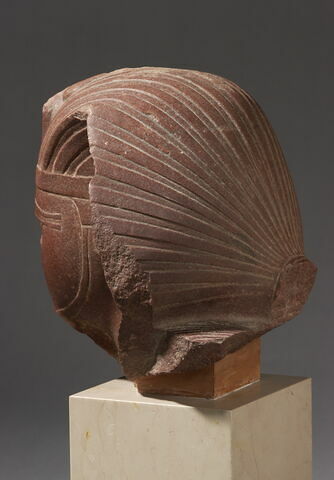 statue, image 7/15