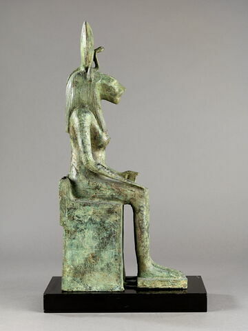 statue, image 5/9
