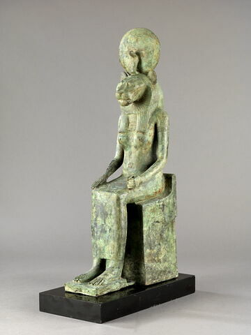 statue, image 8/9