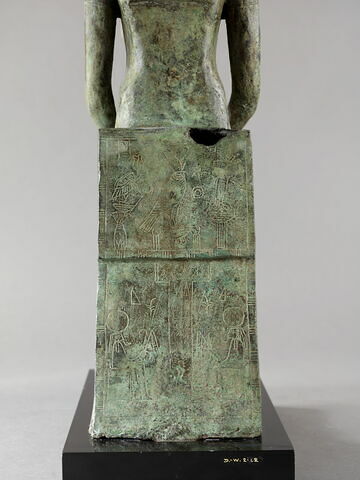 statue, image 9/9