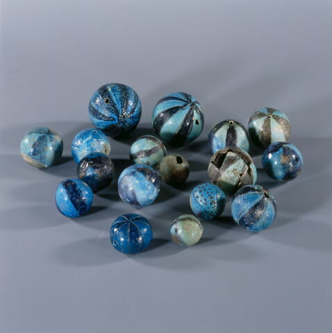 perle en melon ; pendentif, image 2/2