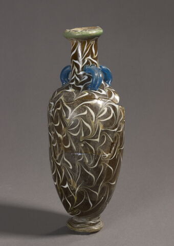 vase, image 8/8