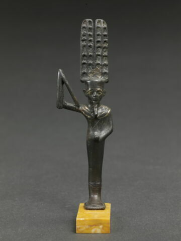 figurine, image 2/4