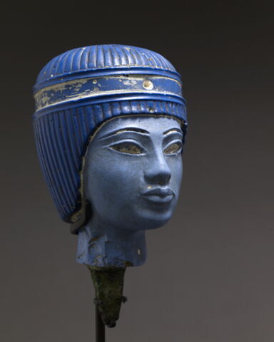 statue, image 7/11
