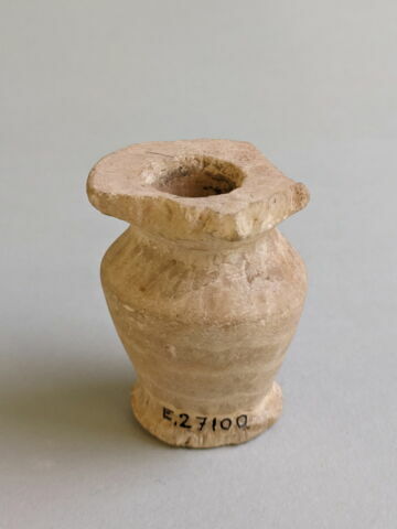pot à kohol à collerette plate  ; kohol, image 3/3