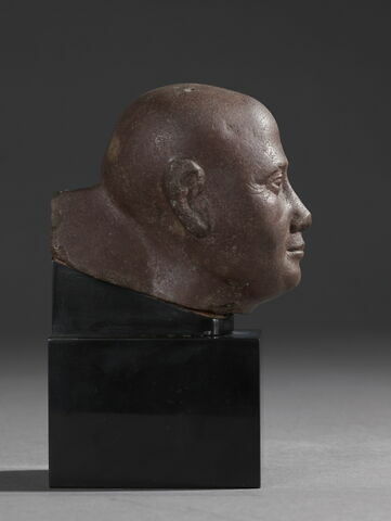 statue, image 6/8