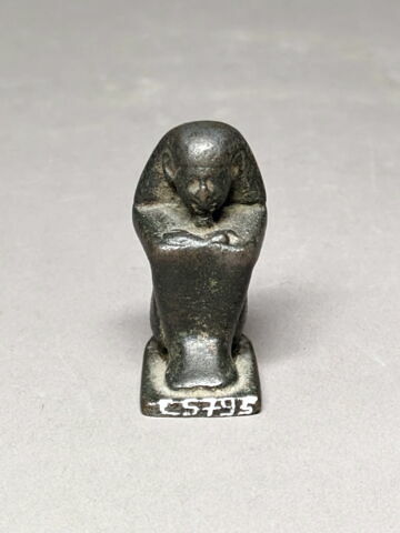 figurine ; statue cube, image 2/5