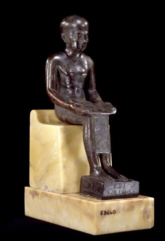 figurine, image 12/13