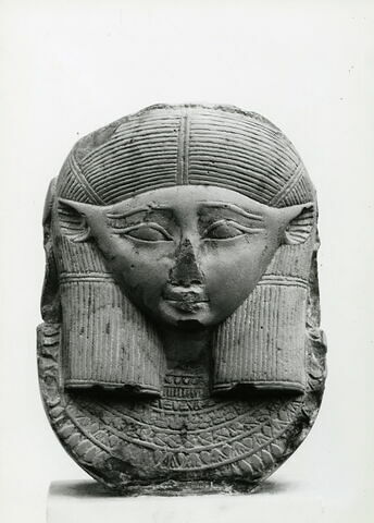 sistre à naos