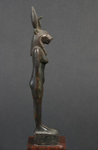 figurine, image 2/2